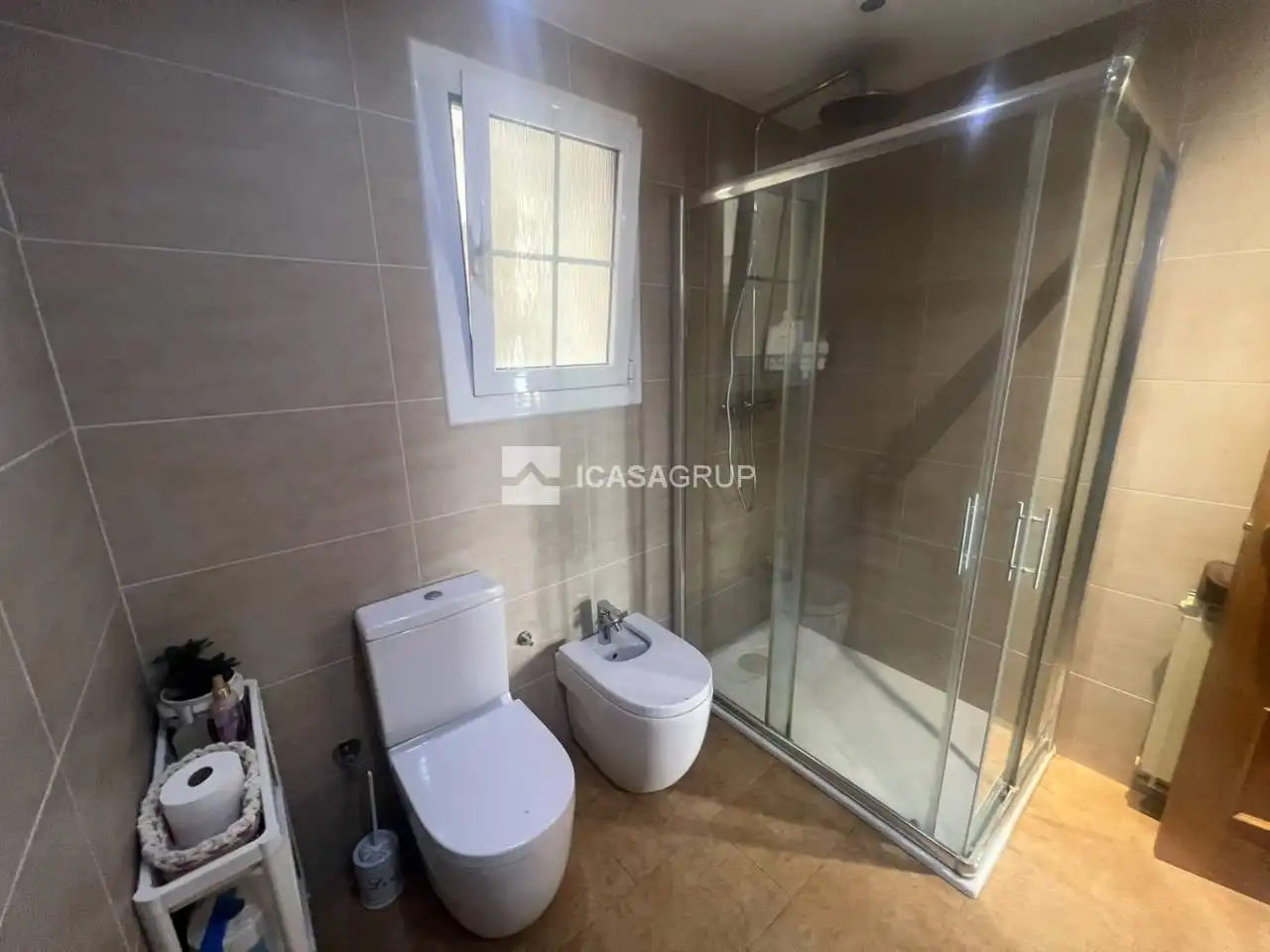 Baño de Piso en venta en Rubí con Aire acondicionado, Calefacción y Balcón
