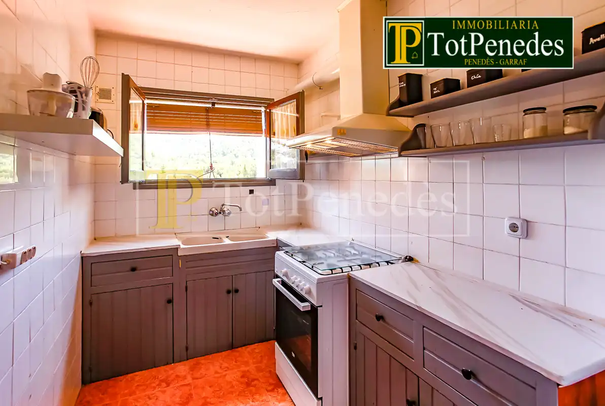 Küche von Haus oder Chalet zum Verkauf in Querol mit Heizung, Privatgarten und Abstellraum