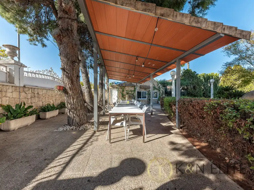 Casa amb piscina en venda a Calle Rio Turia 39, imagen 7