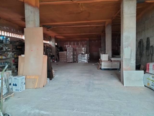 Local comercial en Venta en Cascajos - Piqueras