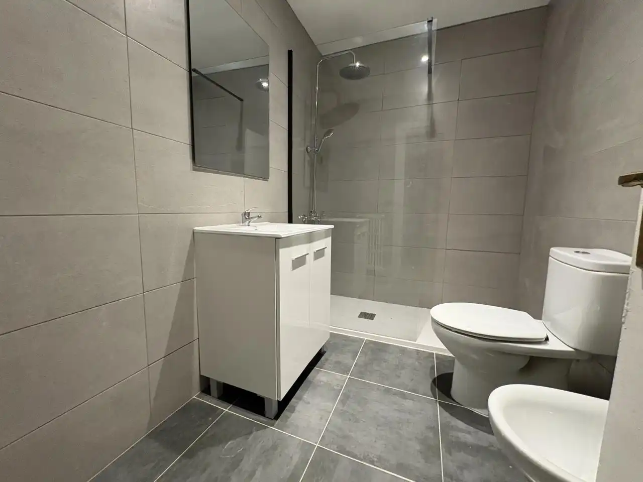 Wohnung zur Miete in Calle de Torres Miranda, Chopera