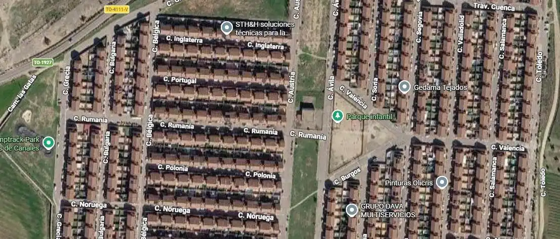 Chalet con jardín en venta en Chozas de Canales, imagen 2