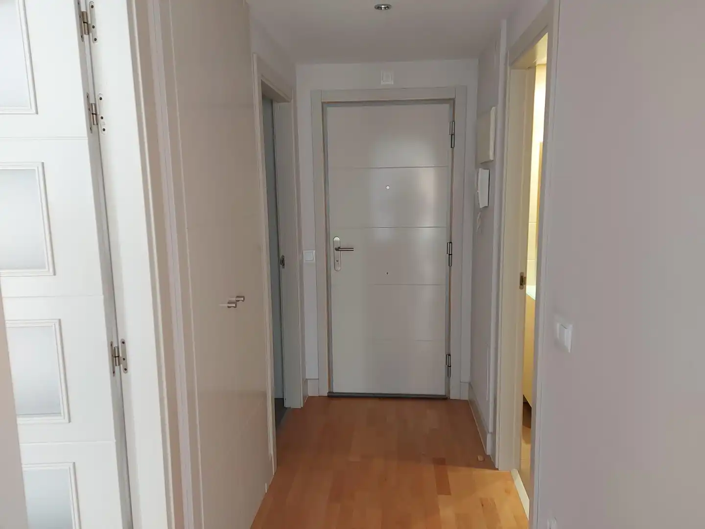 Apartament de lloguer a Calle FLAUTA MAGICA LA, Los Satélites - Roza Martín