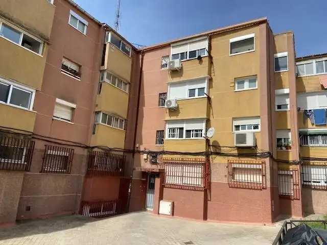 Vista exterior de Pis en venda en Madrid