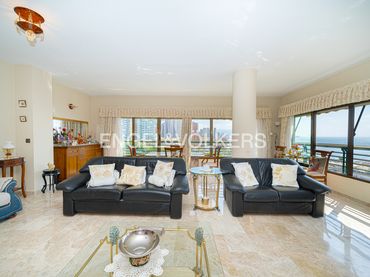 Flat with pool for sale in Avinguda Marina Baixa 8