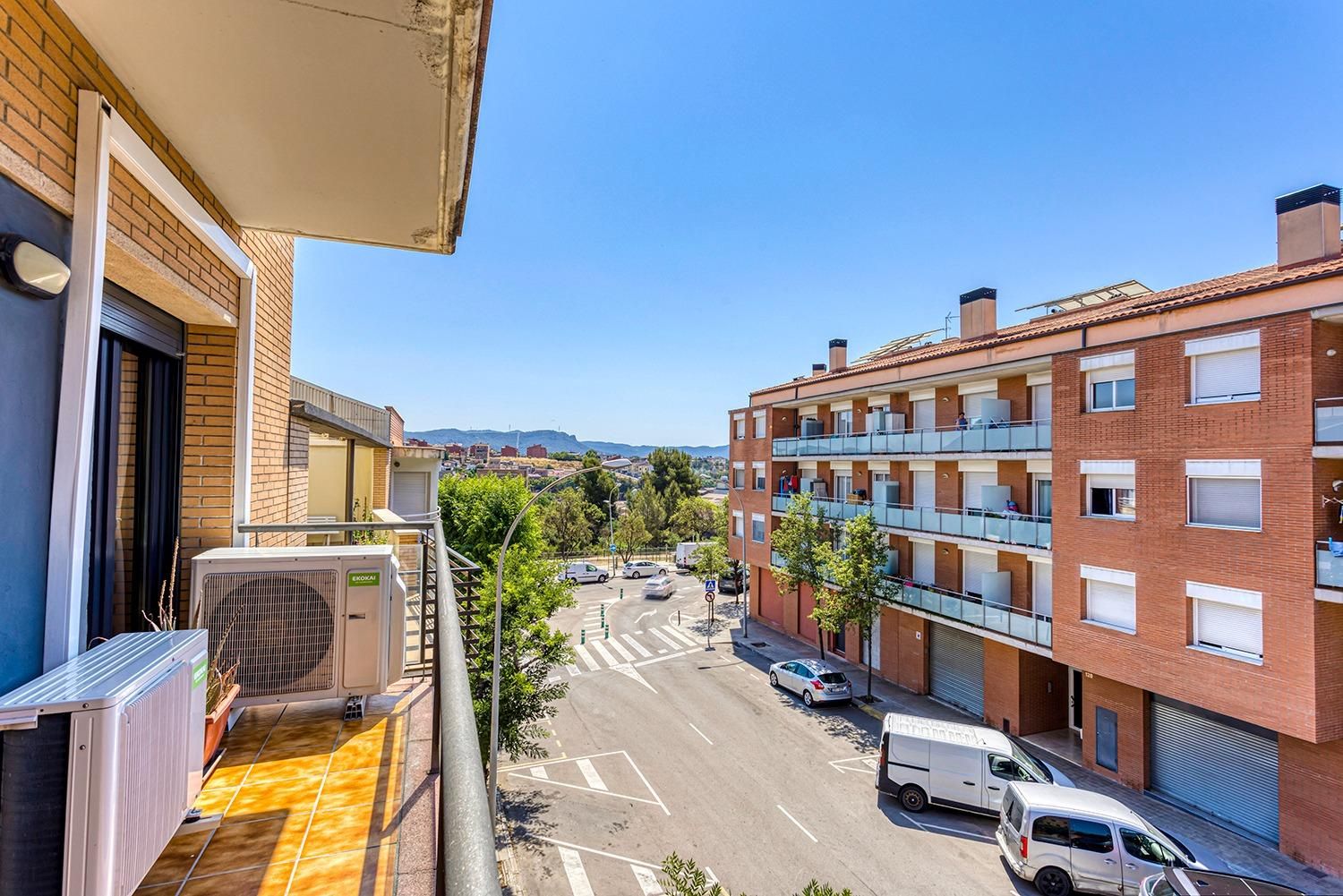 Vista exterior de Pis en venda en Igualada amb Aire condicionat, Calefacció i Balcó