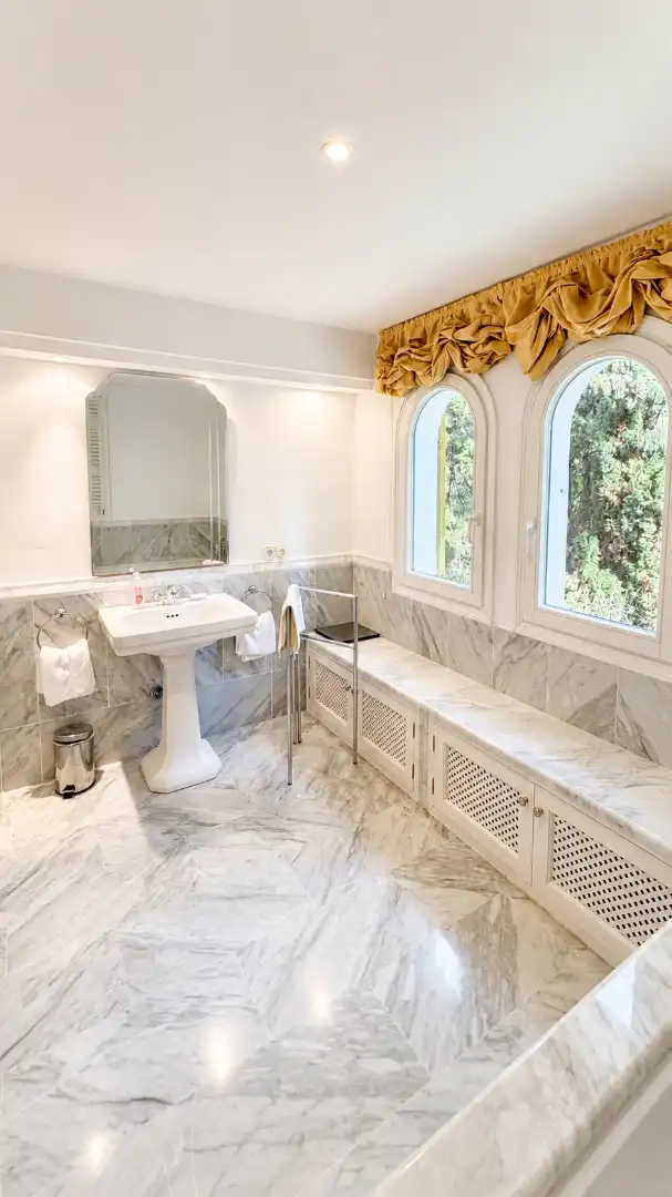 Detached house with terrace for sale in Carrer Baixada al Port 8, imagen 31