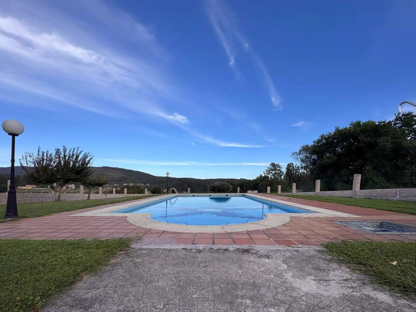 Piscina de Casa o chalet en venta en Barro con Calefacción, Jardín privado y Terraza