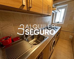 Kitchen of Flat to rent in  Madrid Capital  with Heating, Terrace and Furnished