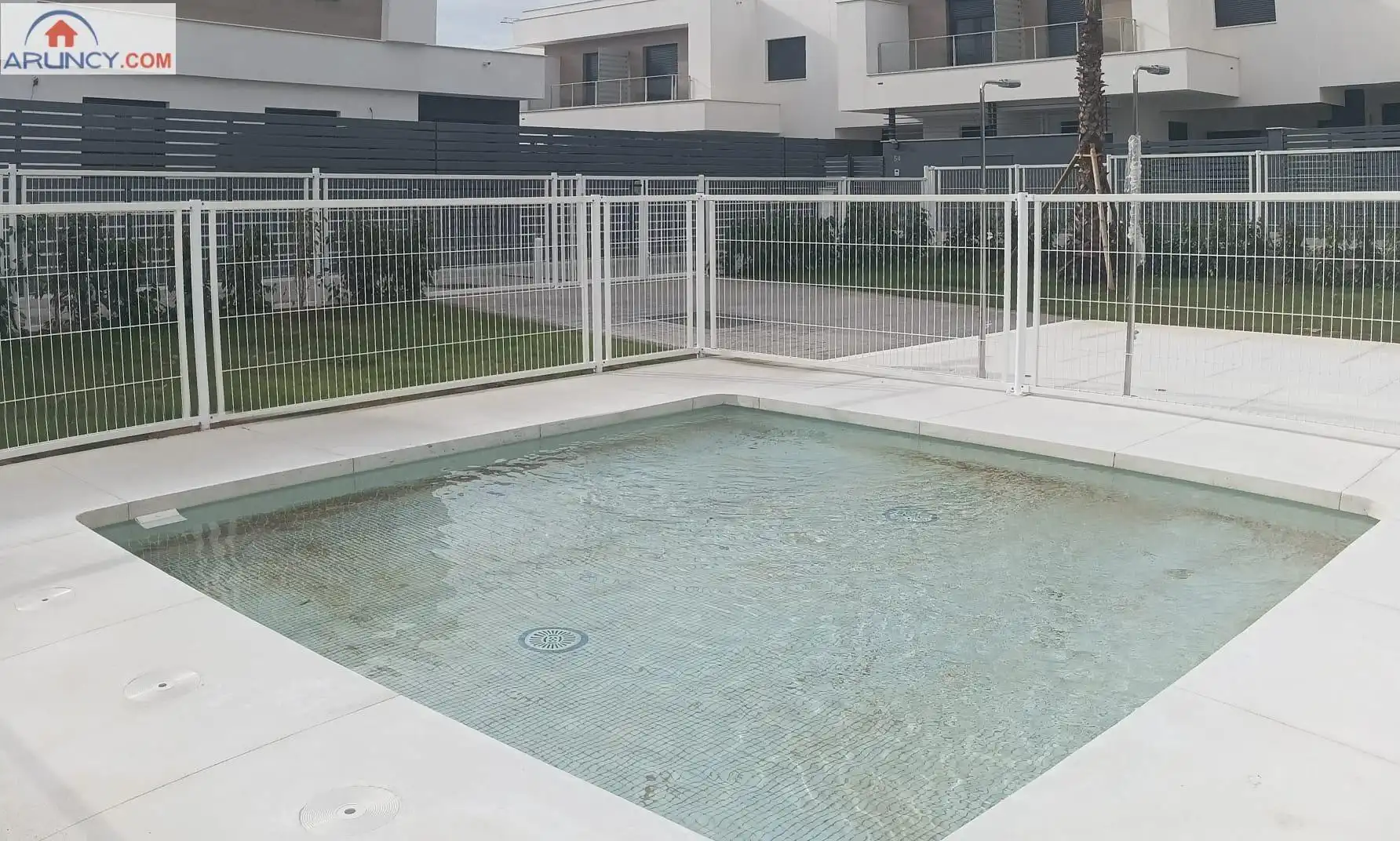 Adosado con piscina en venta en Entrenúcleos, imagen 6