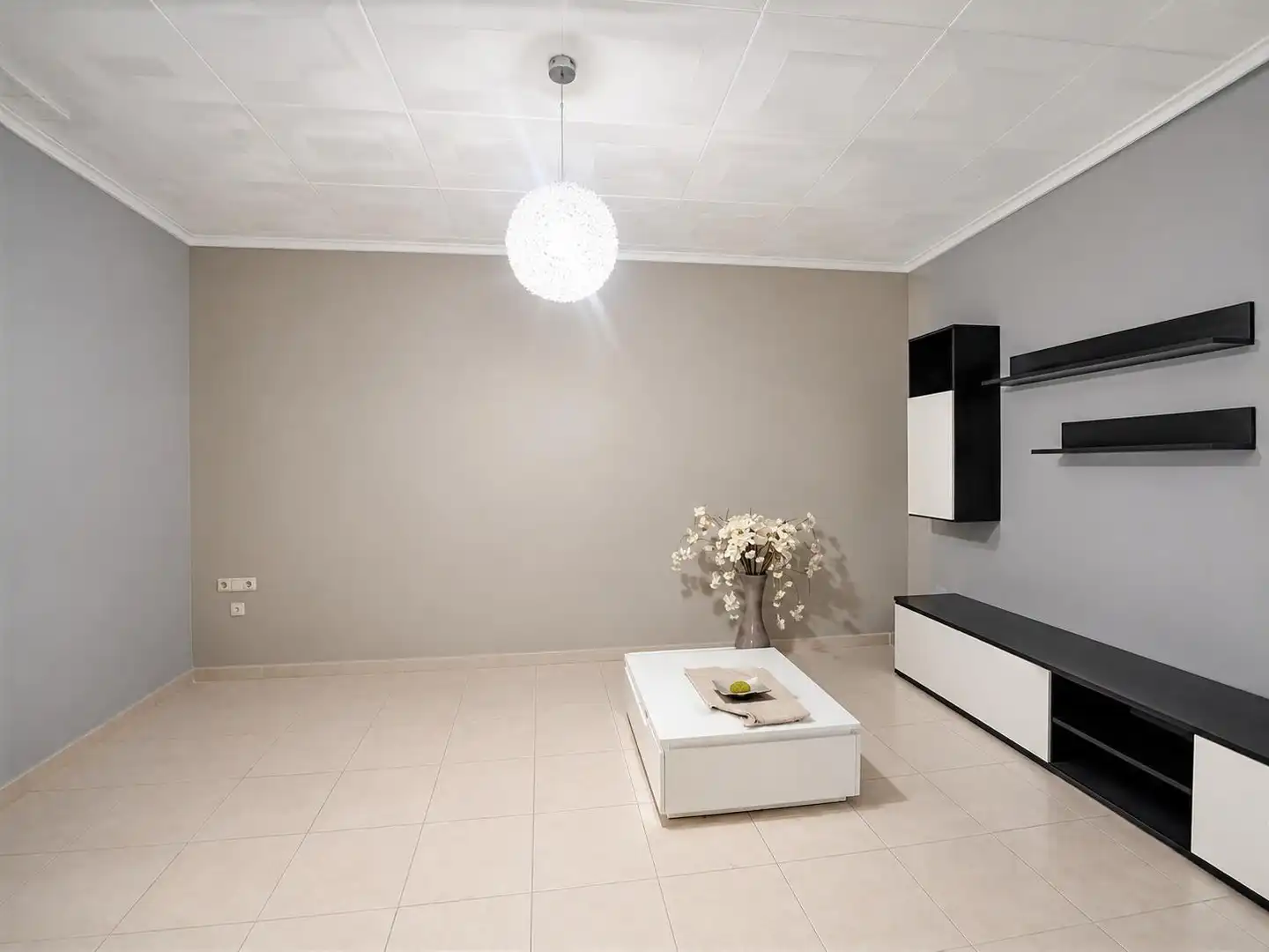Sala d'estar de Casa o xalet en venda en Carcaixent amb Aire condicionat, Terrassa i Moblat