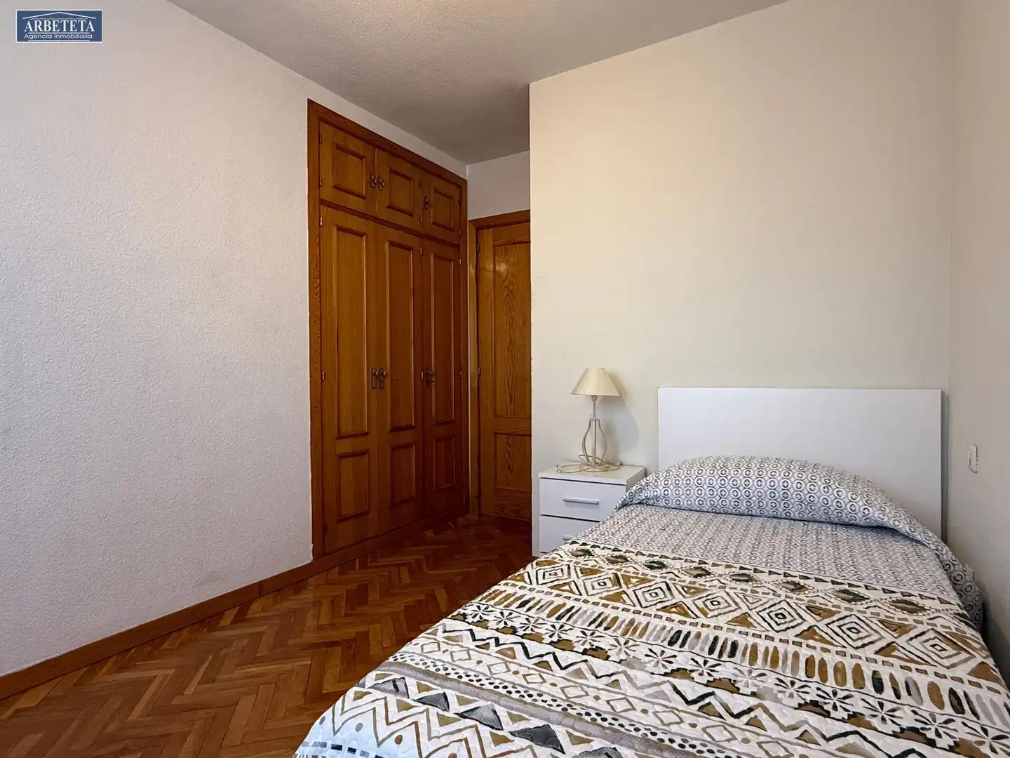 Schlafzimmer von Wohnung zur Miete in Guadalajara mit Parkett