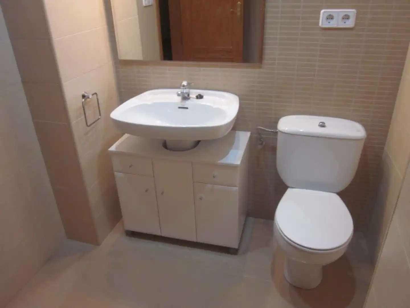 Bathroom of Flat for sale in Murcia  with Air Conditioner, Heating and Storage room