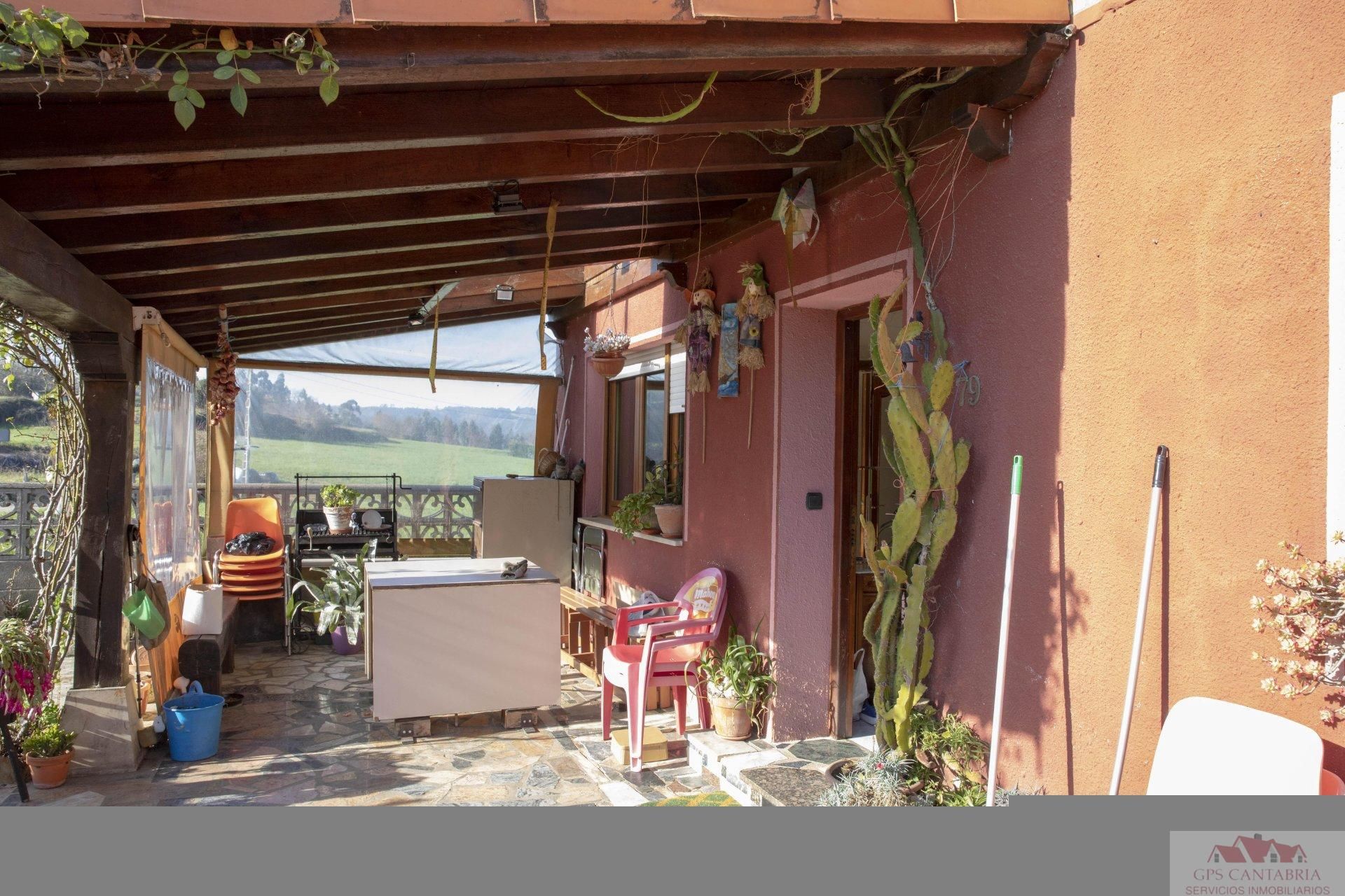 Jardí de Casa o xalet en venda en Reocín amb Calefacció, Terrassa i Traster