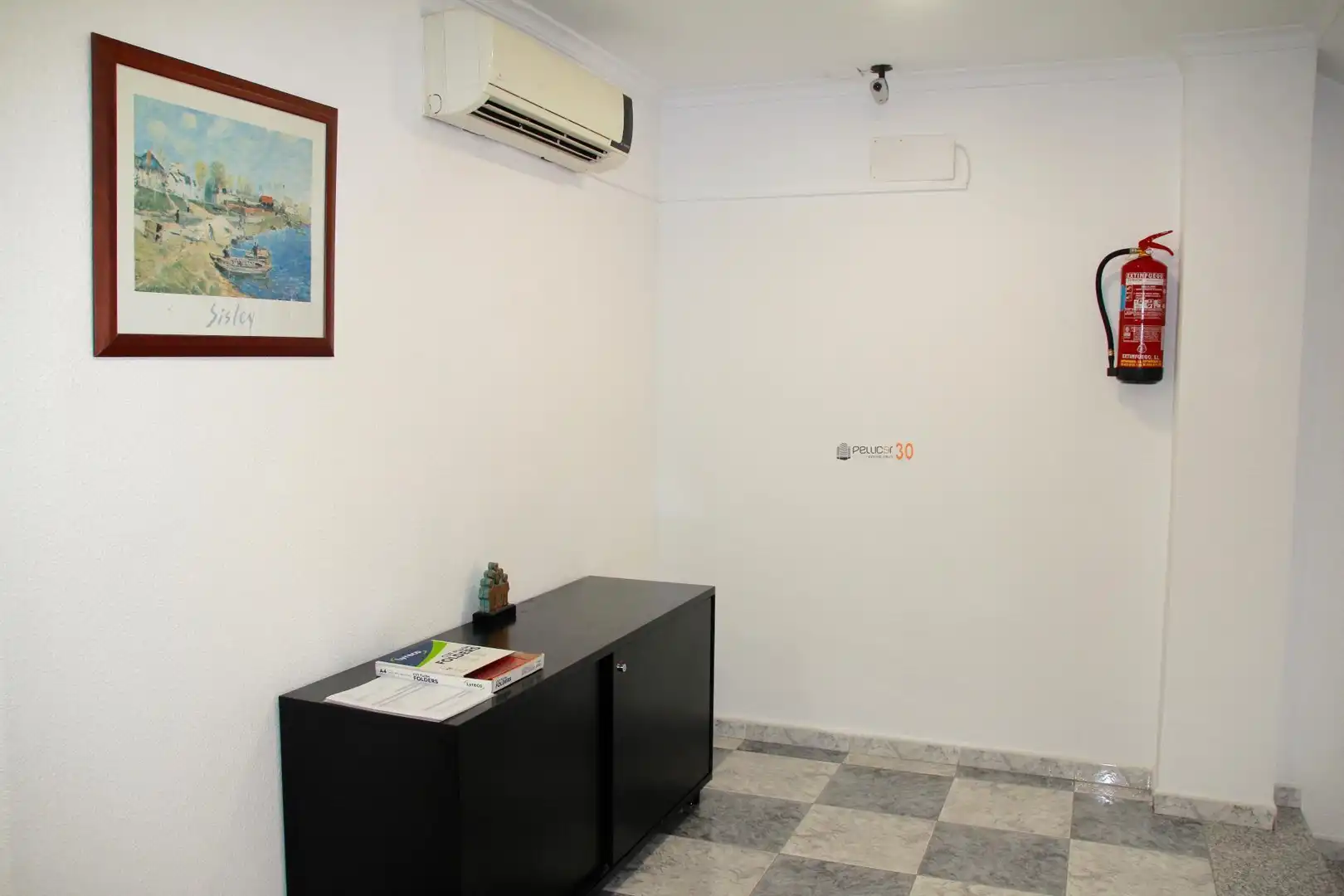 Commercial properties for sale in Benidorm  with Air Conditioner