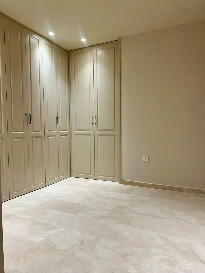 Habitación de Dúplex de alquiler en Granada con Aire acondicionado y Alarma