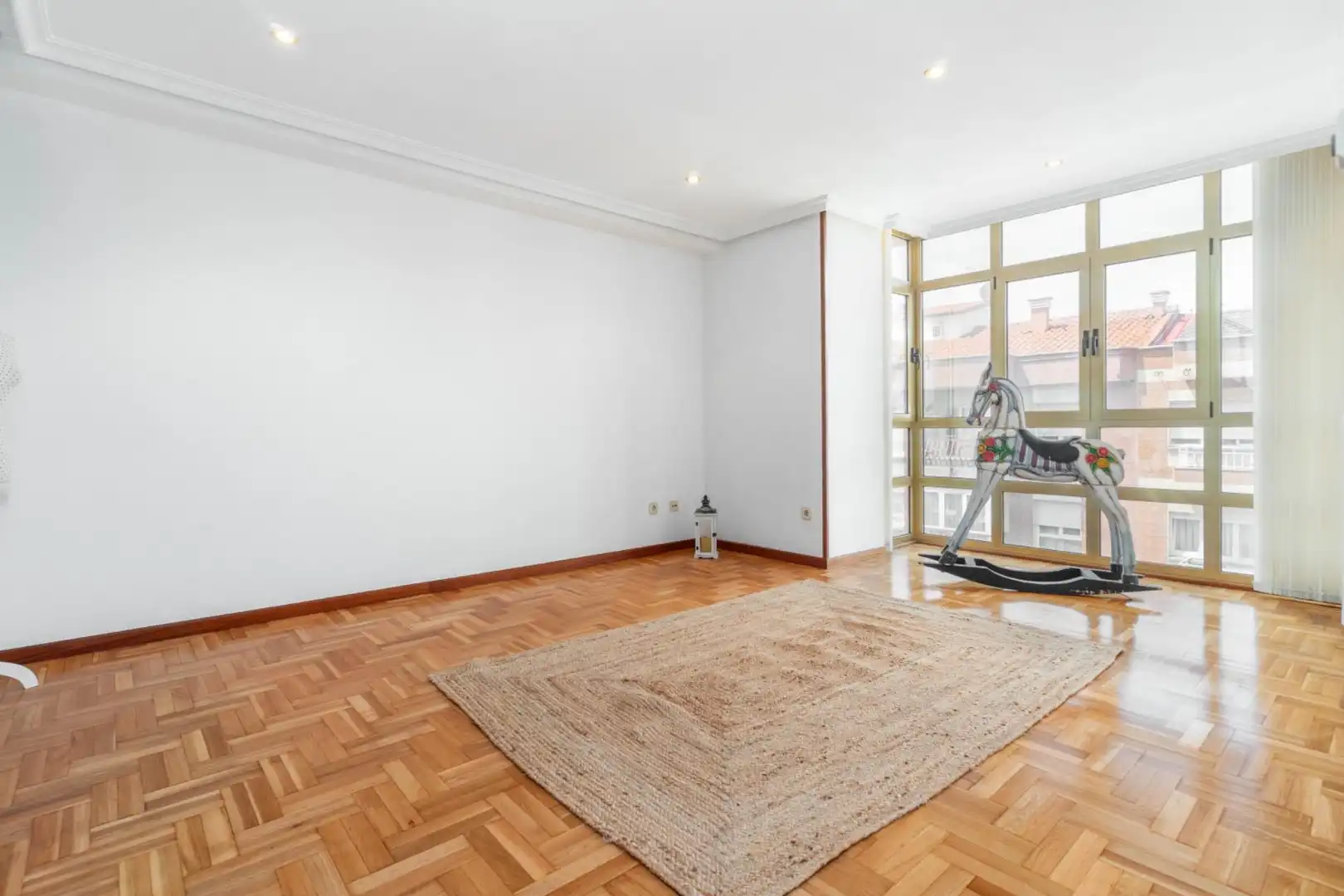 Sala d'estar de Dúplex en venda en Gijón  amb Calefacció i Traster
