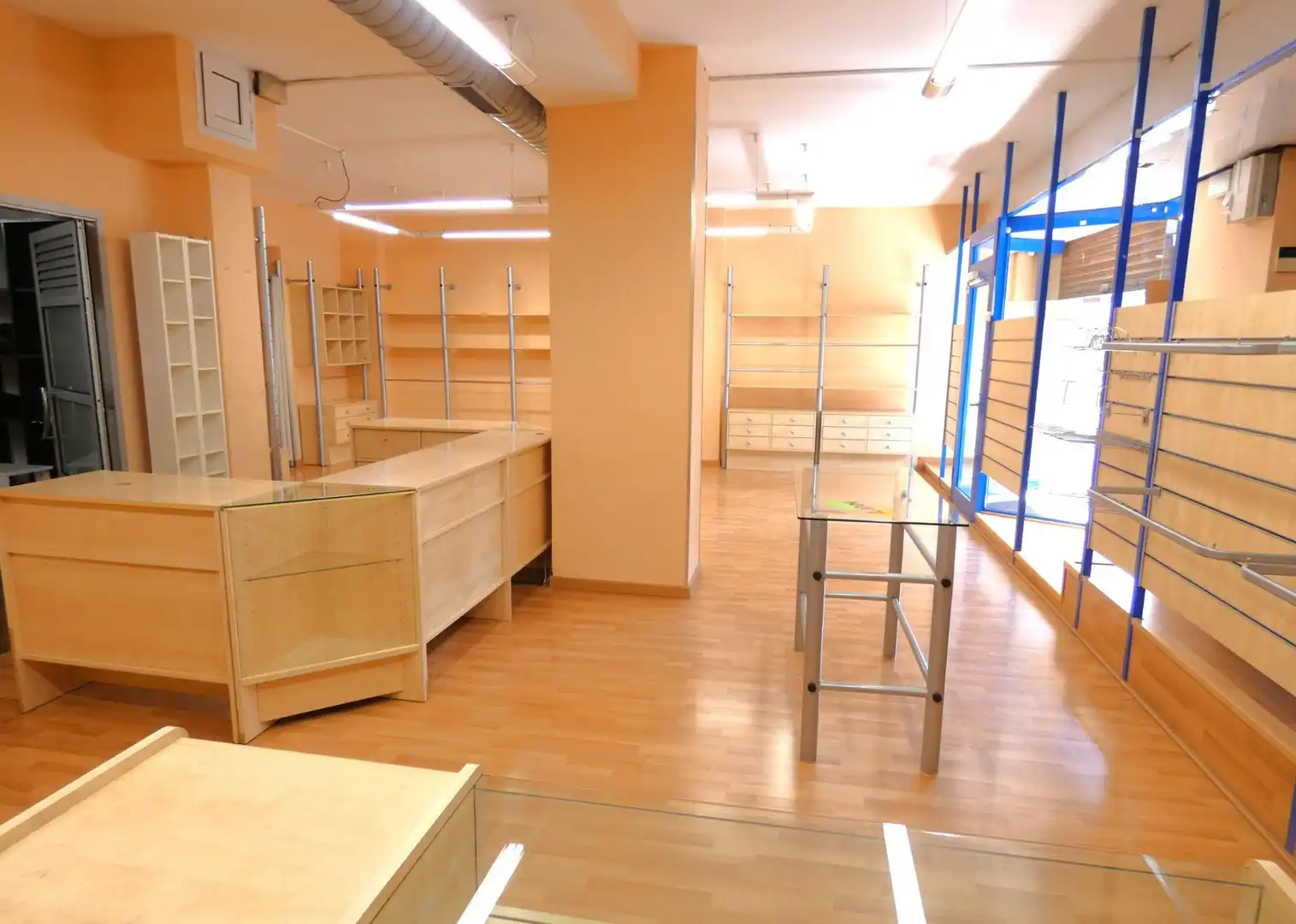 Business premises for sale in Sant Vicenç Dels Horts, imagen 6