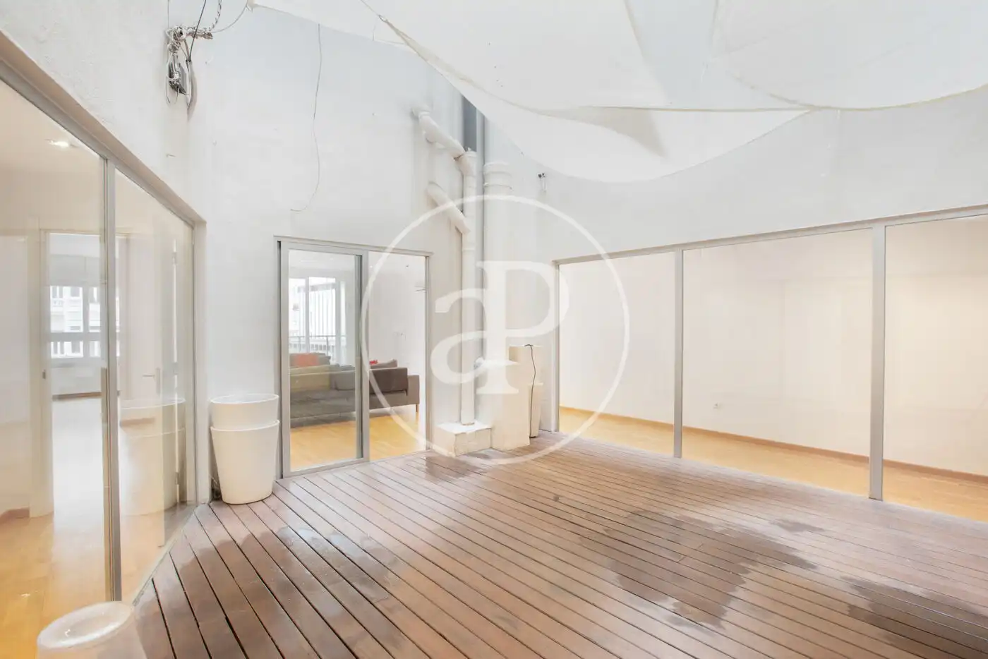 Wohnung zum Verkauf in Valencia mit Klimaanlage, Heizung und Terrasse