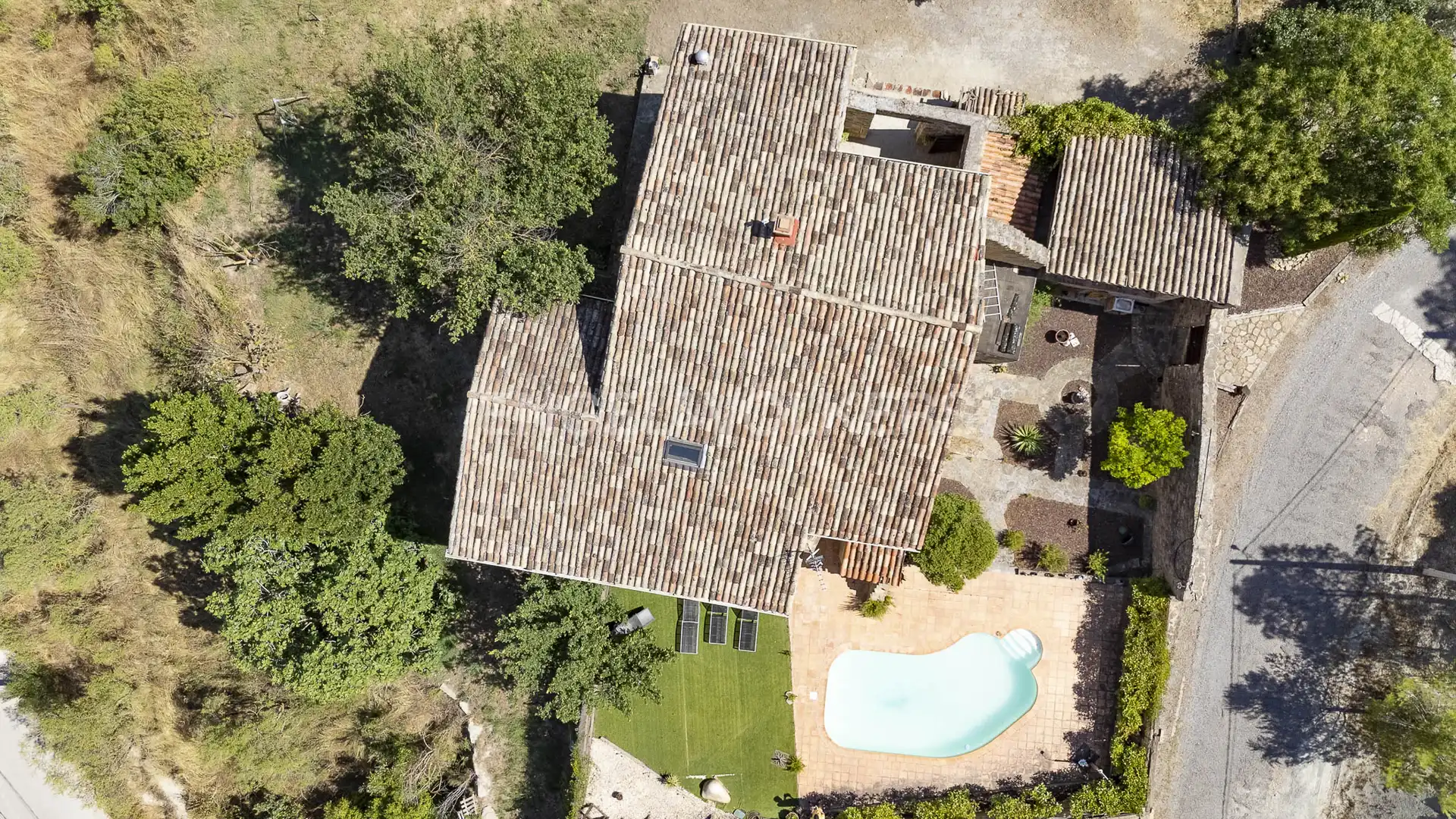Garden of Country homes for sale in Castellbell i el Vilar  with Heating, Private garden and Swimming Pool
