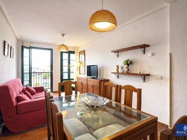 Piso con piscina en venta en Calle Castillo de Gauzón