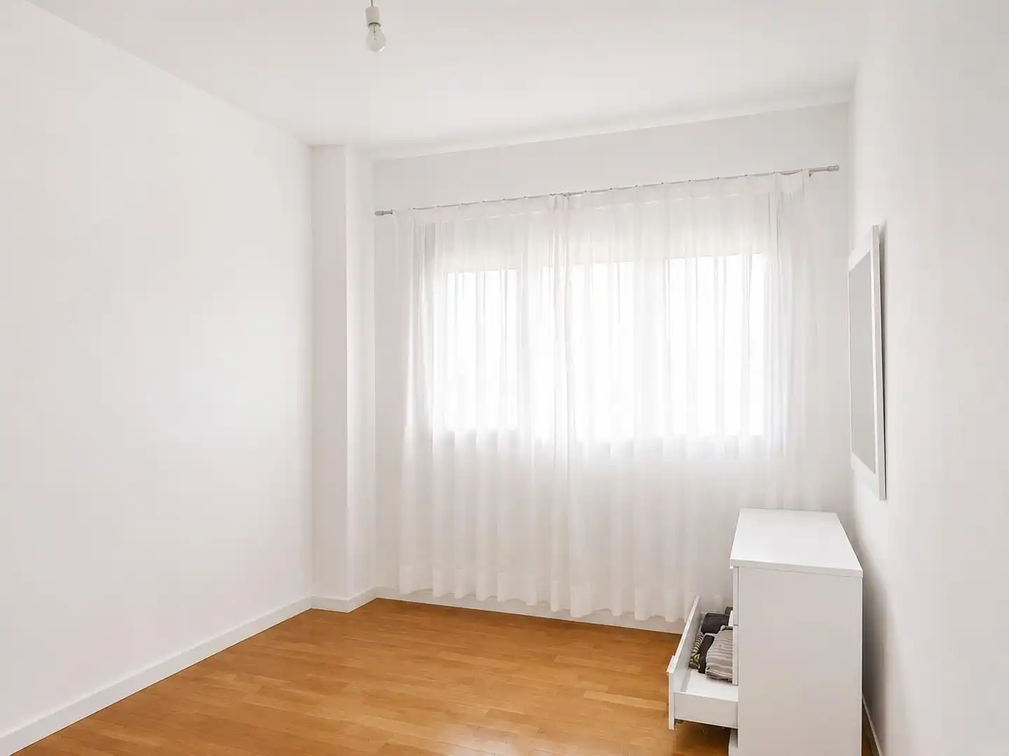 Habitación de Piso de alquiler en El Campello con Aire acondicionado, Calefacción y Terraza