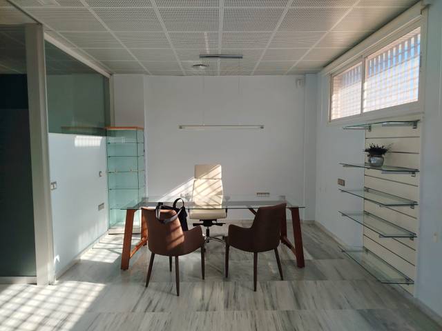 Local comercial en Venta en El Parador de las Hortichuelas