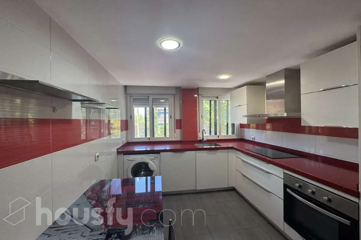 Flat for rent in Avenida de Madrid, Santa Bárbara - La Zaporra