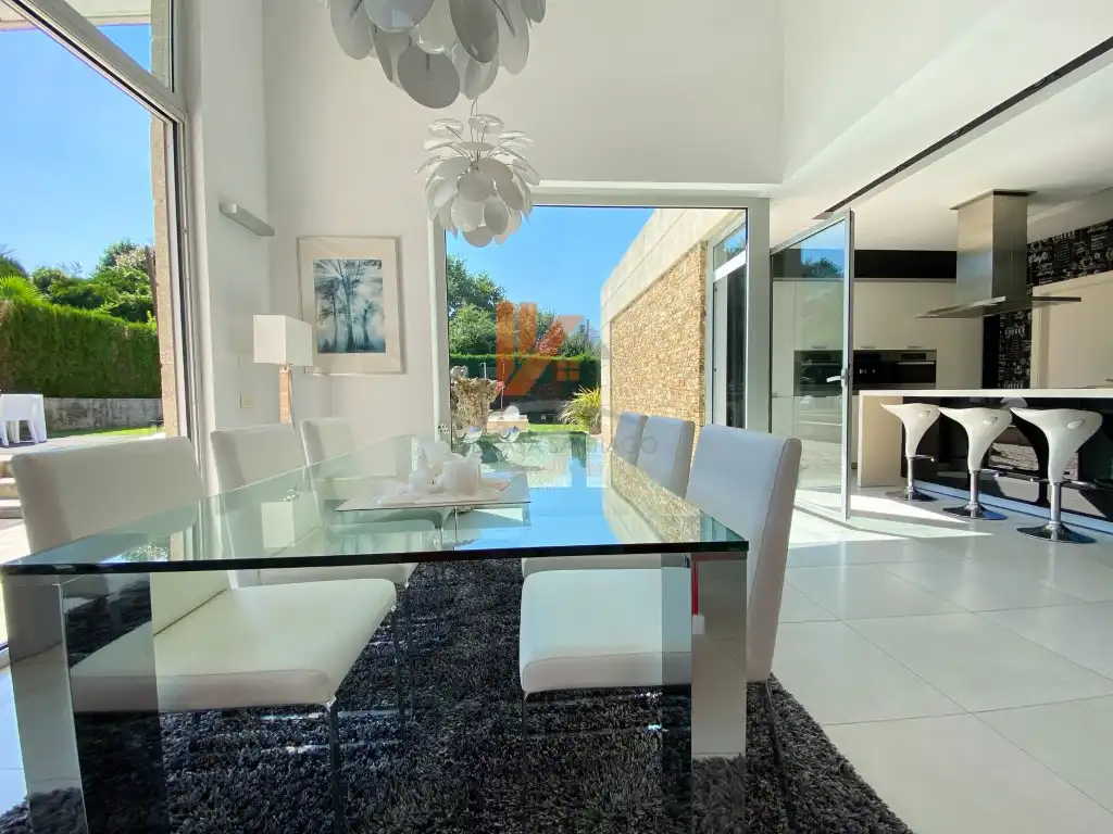 Comedor de Casa o chalet en venta en Ames con Jardín privado, Terraza y Piscina