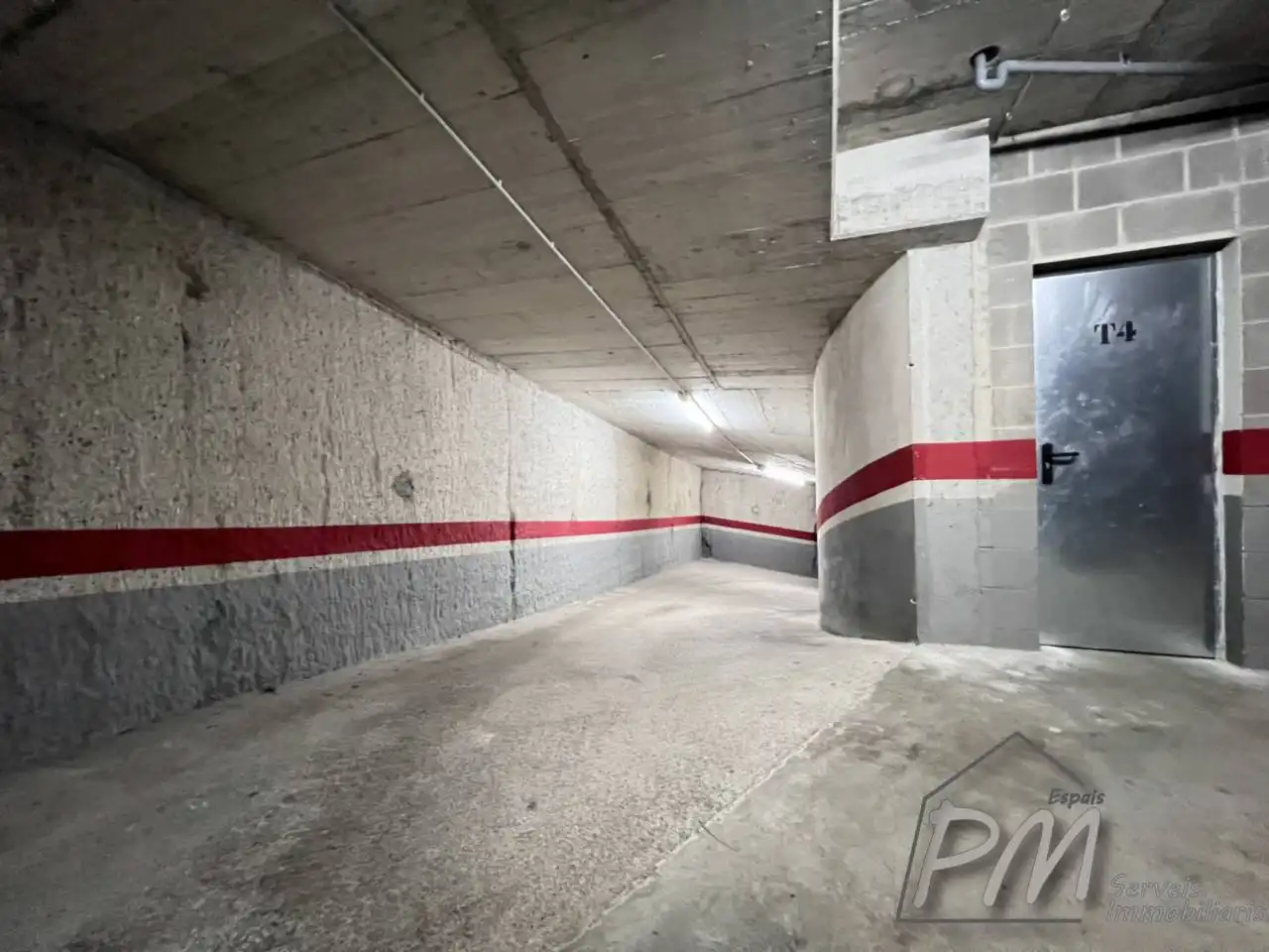 Parking of Garage for rent in Girona