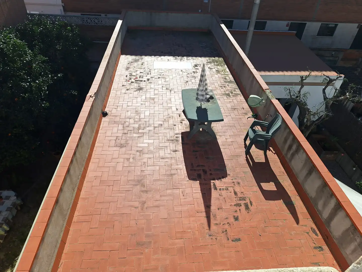 Terrassa de Casa adosada en venda en El Prat de Llobregat amb Aire condicionat, Calefacció i Jardí privat