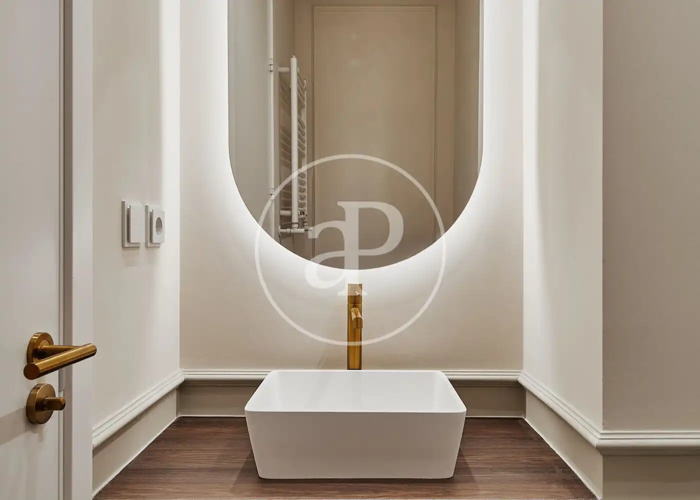 Badezimmer von Wohnung zum Verkauf in Madrid mit Klimaanlage, Heizung und Terrasse