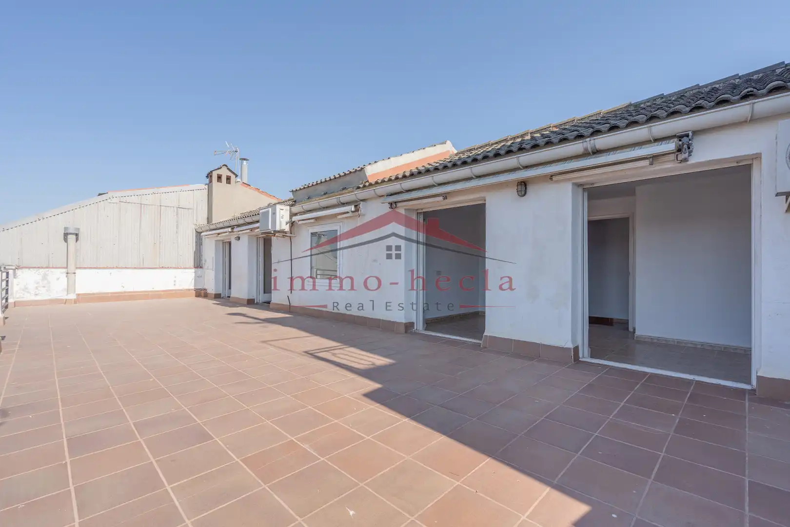 Terrassa de Casa adosada en venda en Vilanova del Camí amb Calefacció, Terrassa i Piscina