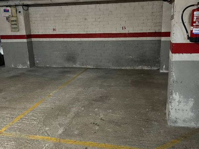 Garaje en Alquiler en Carrer de Jaume II, 7 en Cappont