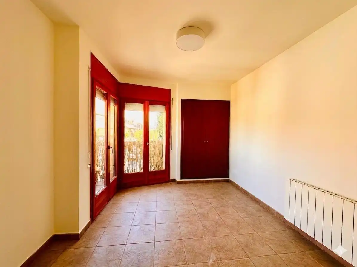 Wohnung zum Verkauf in Palamós mit Klimaanlage, Heizung und Terrasse