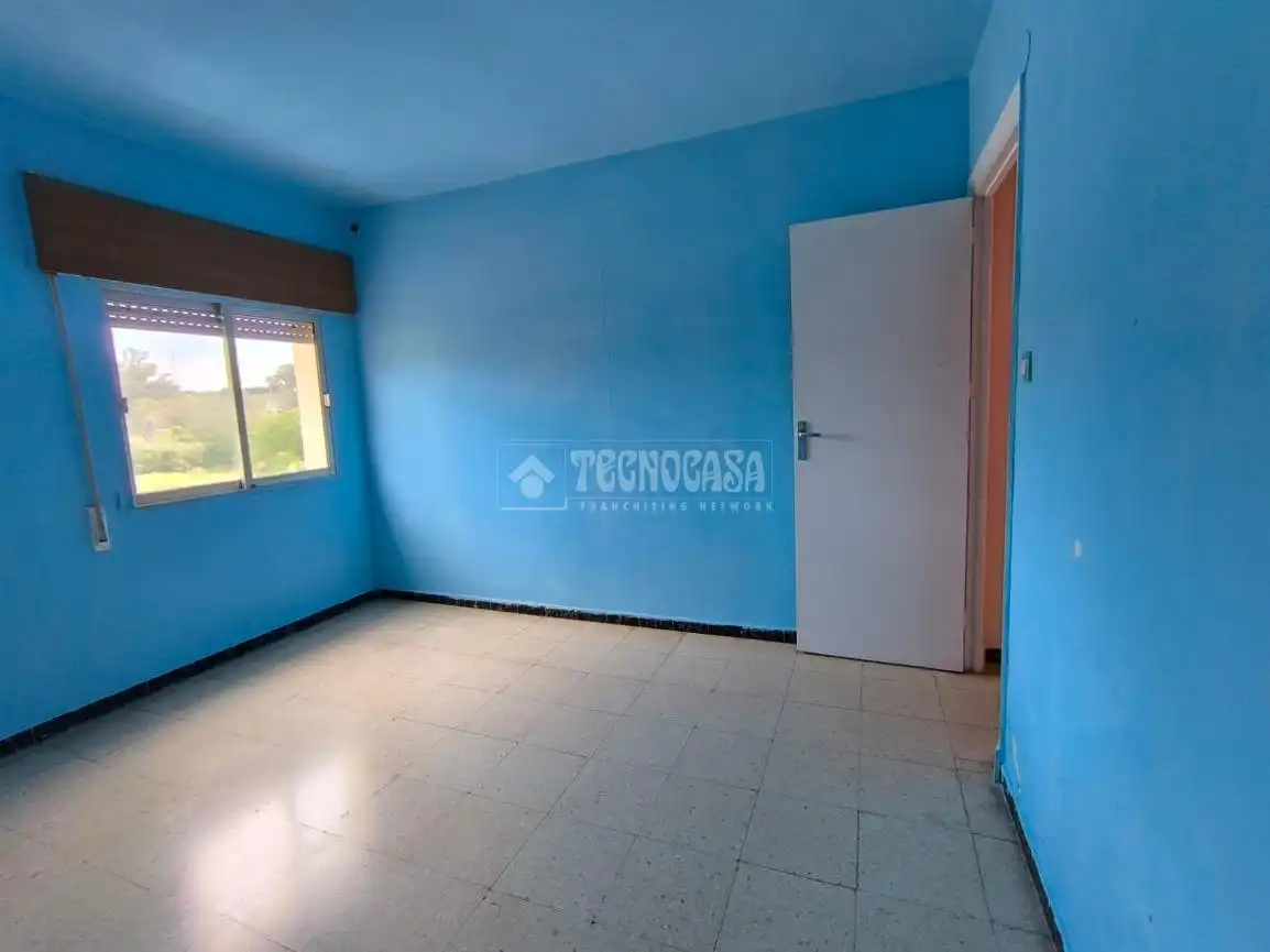 Habitación de Piso en venta en Huelva con Balcón