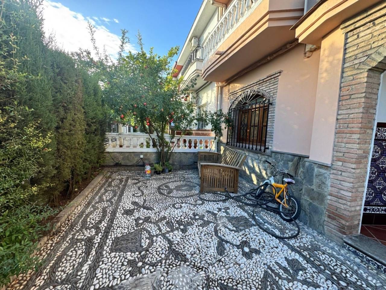 Vista exterior de Casa o xalet de lloguer en Morón de la Frontera amb Aire condicionat i Terrassa