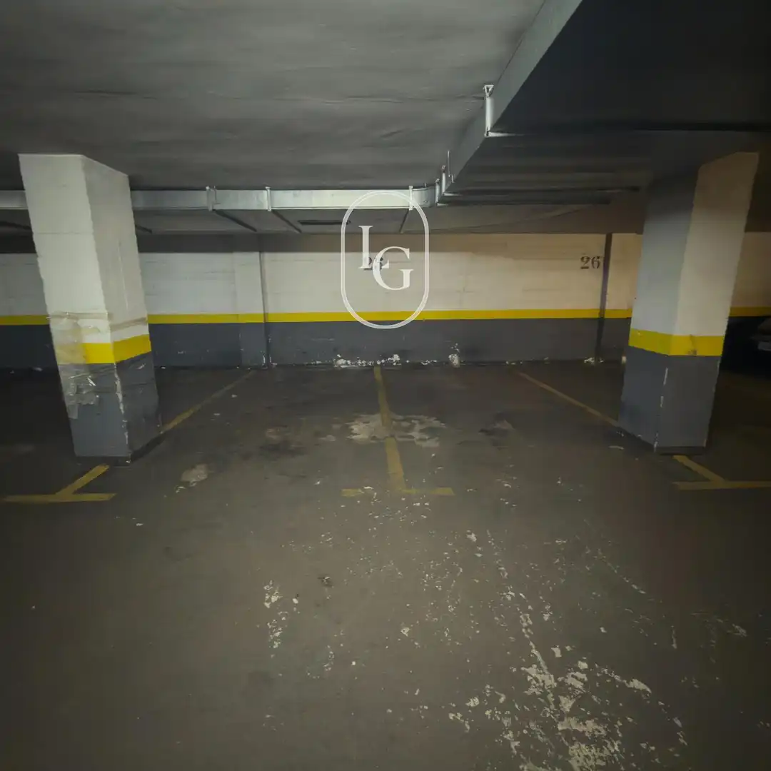 Parking de Garaje en venta en Madrid con Alarma