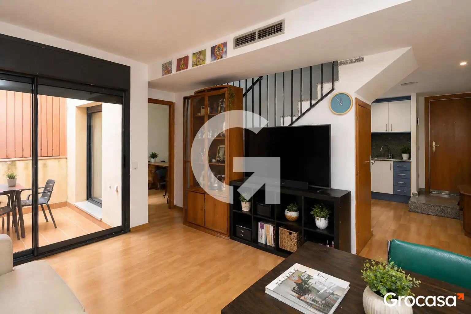 Living room of Duplexes for sale in L'Hospitalet de Llobregat  with Air Conditioner, Heating and Terrace