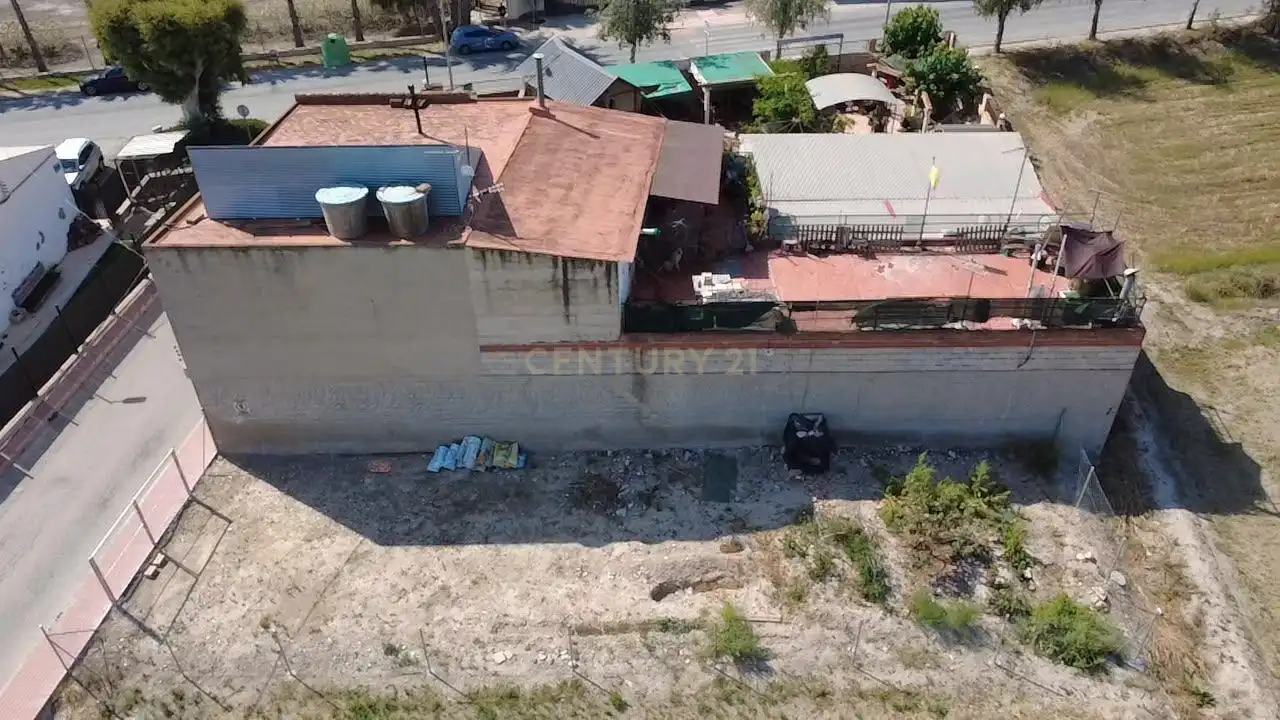 Local en venda a CR ELCHE- SAN FELIPE NERI 30 CL ENTRADACREVILLENT , -1, Crevillent