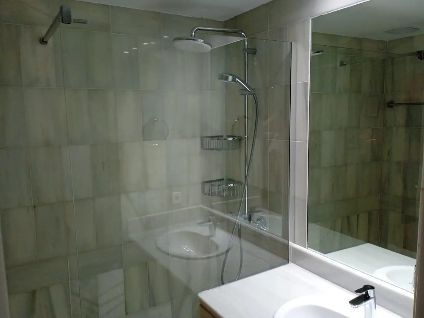 Apartamento con piscina en alquiler en Manzana-2, imagen 24