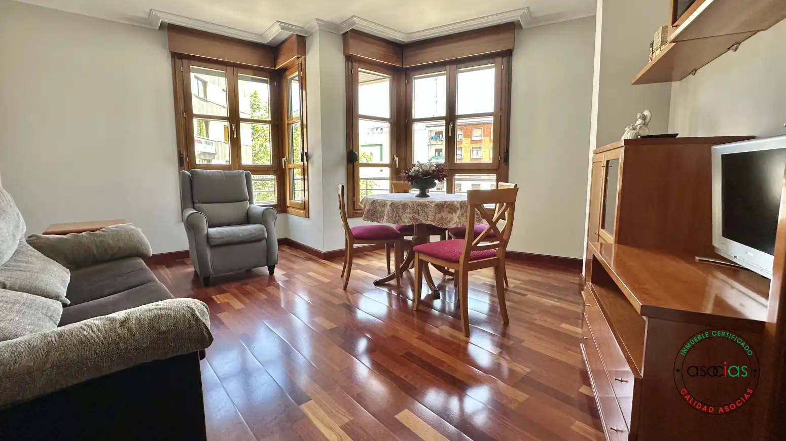 Comedor de Piso en venta en Gijón  con Calefacción