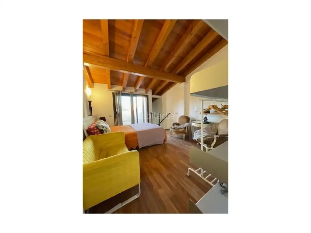 Dormitori de Dúplex en venda en Rubí amb Terrassa