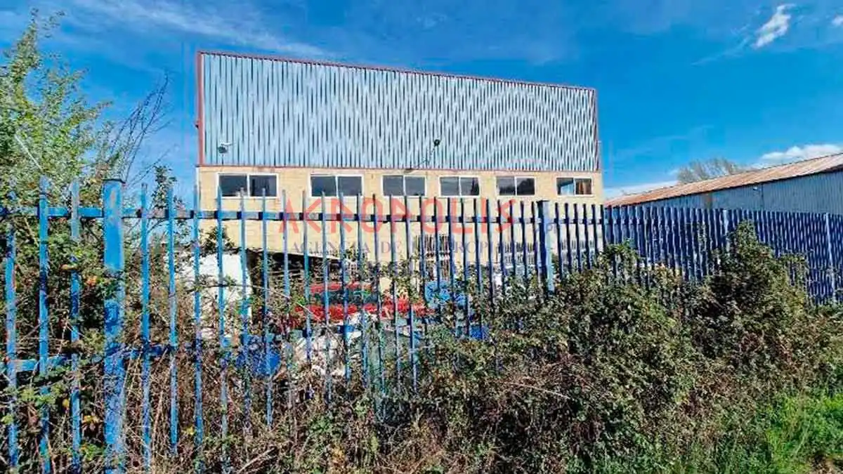 Außenansicht von Fabrikhallen zum Verkauf in La Asunción - La Inmaculada