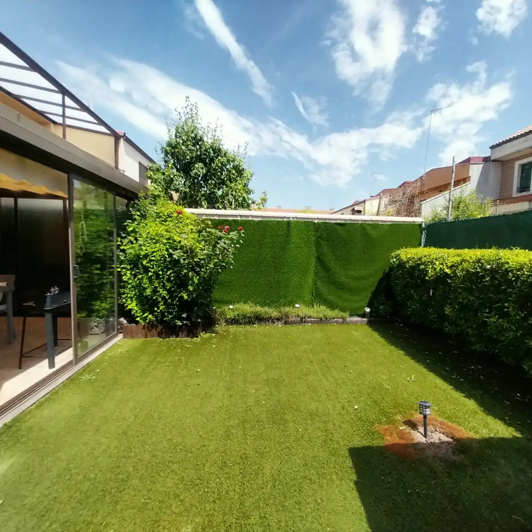 Casa a schiera con terrazza in vendita a Calle Ciriaco Velasco 18, imagen 2