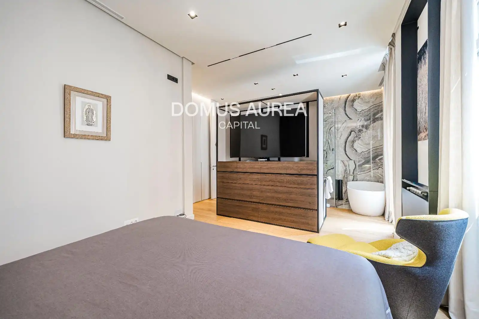 Flat for rent in Madrid  with Air Conditioner, Storage room and Furnished