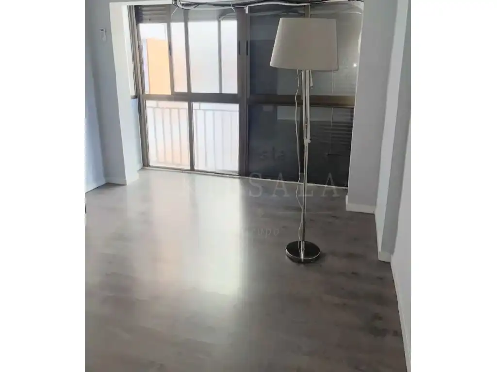 Dormitori de Pis en venda en Centro  