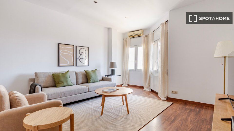 Living room of Flat to rent in  Barcelona Capital  with Air Conditioner, Heating and Furnished