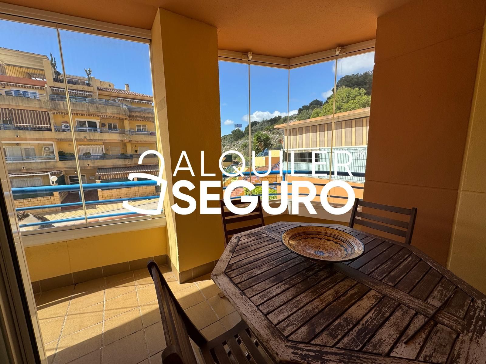 Vista exterior de Pis de lloguer en  Madrid Capital amb Aire condicionat, Terrassa i Piscina