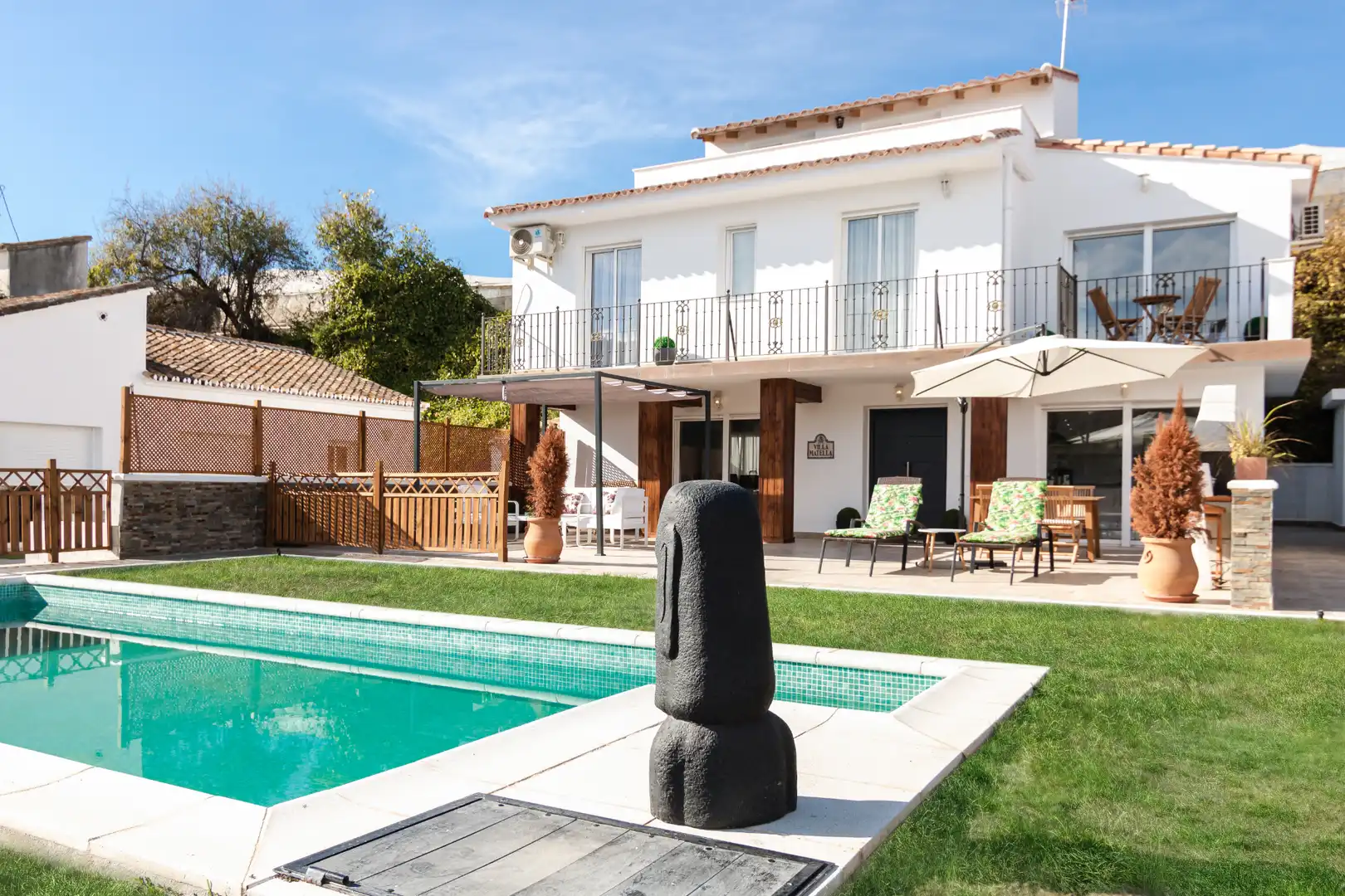 Jardí de Casa o xalet en venda en Vélez-Málaga amb Aire condicionat, Jardí privat i Terrassa
